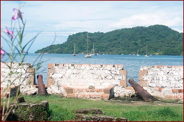Photo de la Baie de Portobelo au Panama